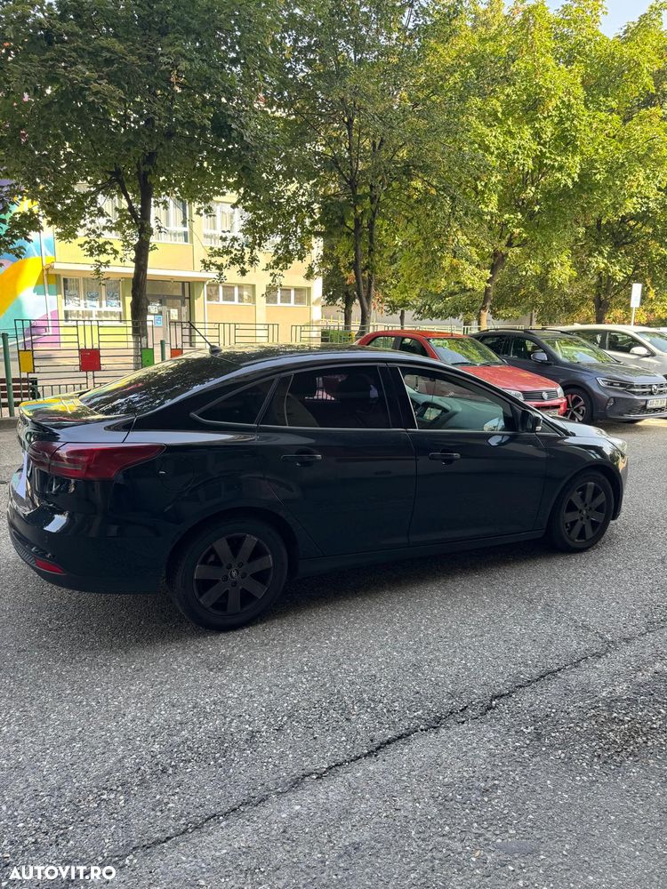 Ford Focus - 6