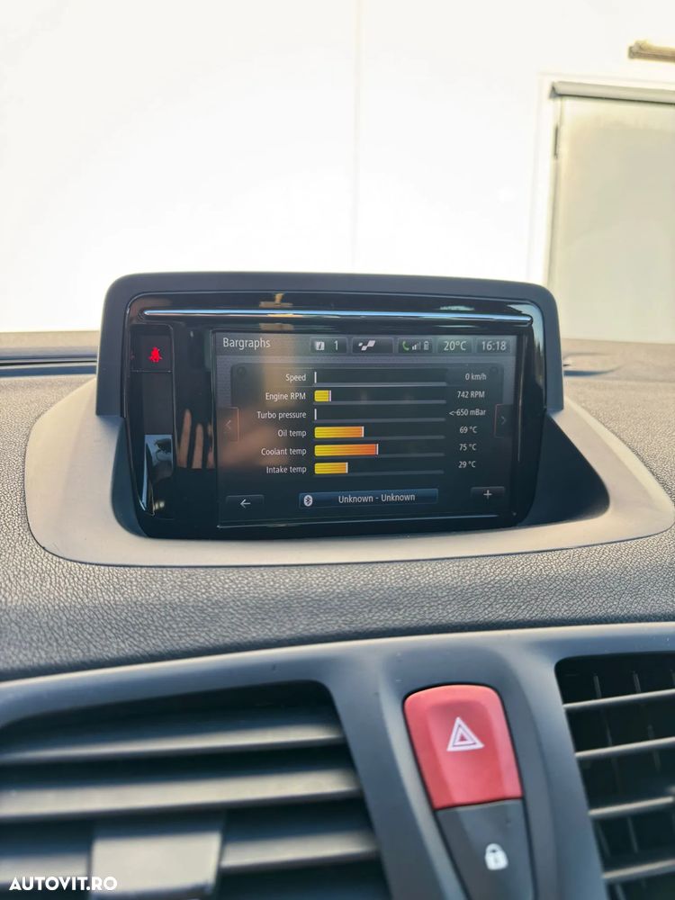 Renault Megane RS 2.0 16V - 11