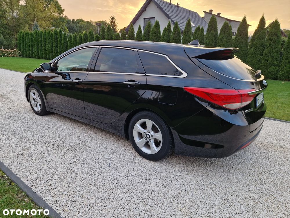 Hyundai i40 i40cw 1.7 CRDi Automatik Fifa World Cup Edition - 17