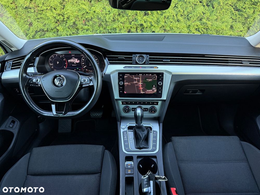 Volkswagen Passat - 6