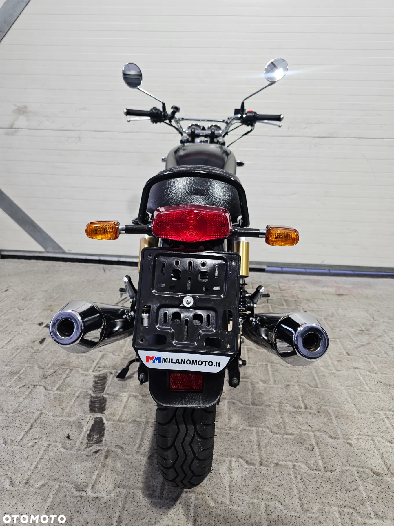 Royal Enfield Inny - 25