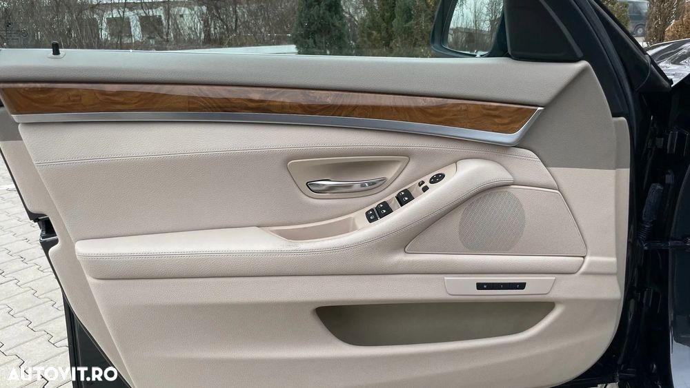 BMW Seria 5 520d - 17