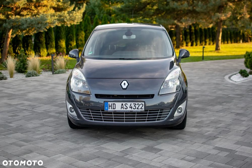 Renault Grand Scenic - 11