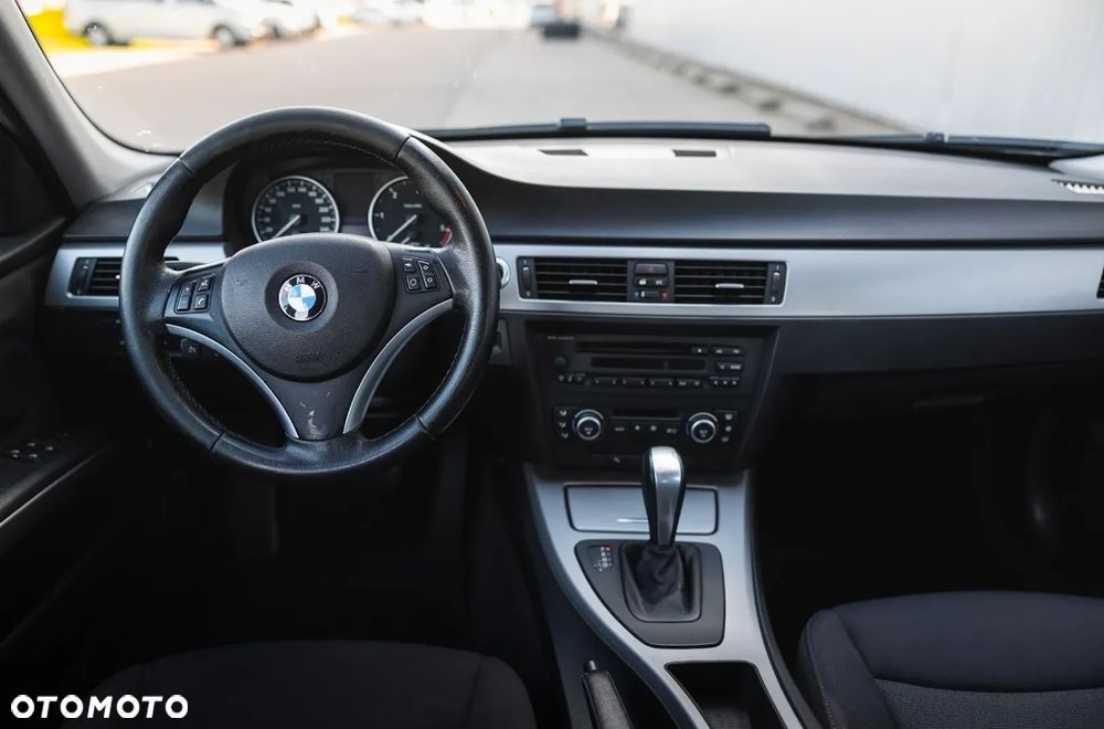 BMW Seria 3 - 19