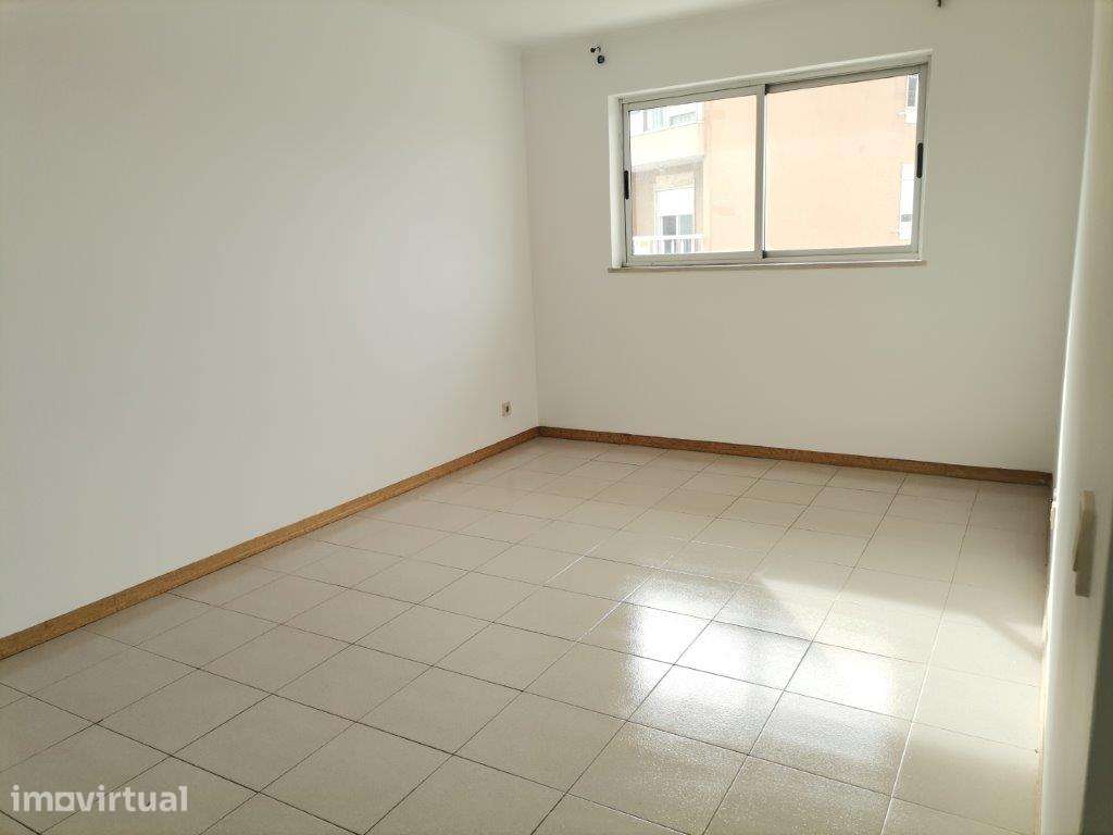 Apartamento em Amadora, Mina De Água - Grande imagem: 5/17