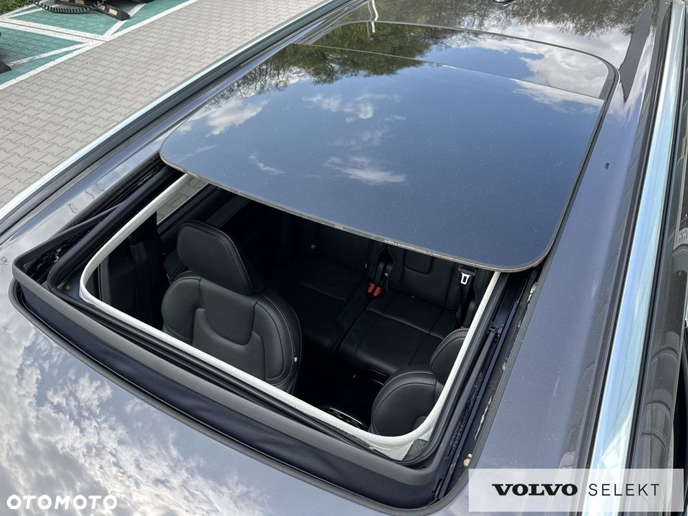 Volvo XC 90 - 22