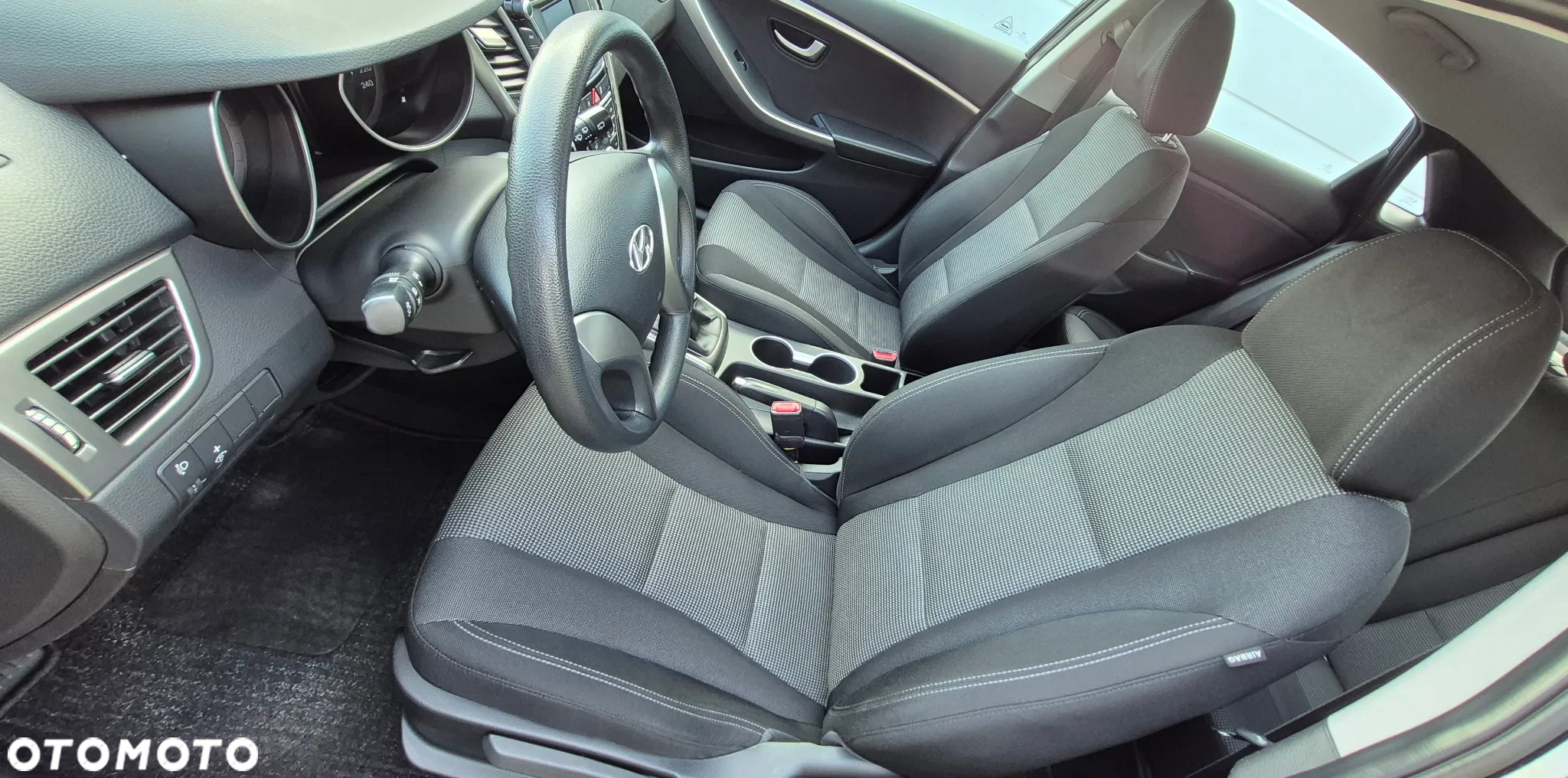Hyundai i30 1.4 Trend - 10