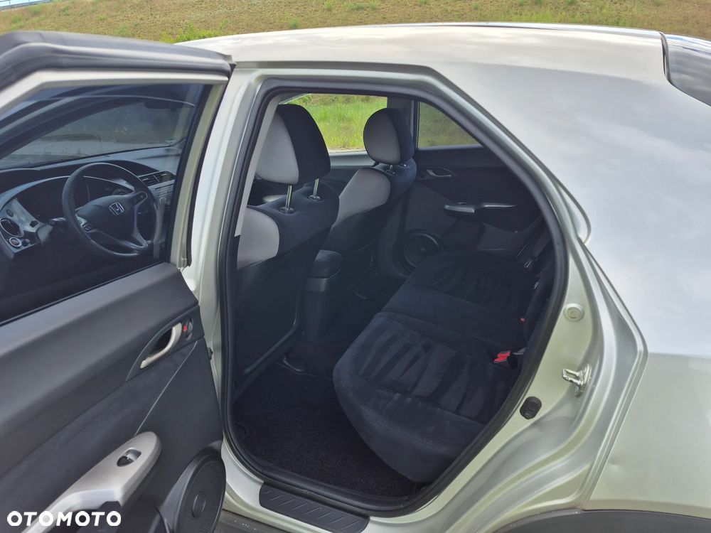 Honda Civic 1.4i-DSi - 12