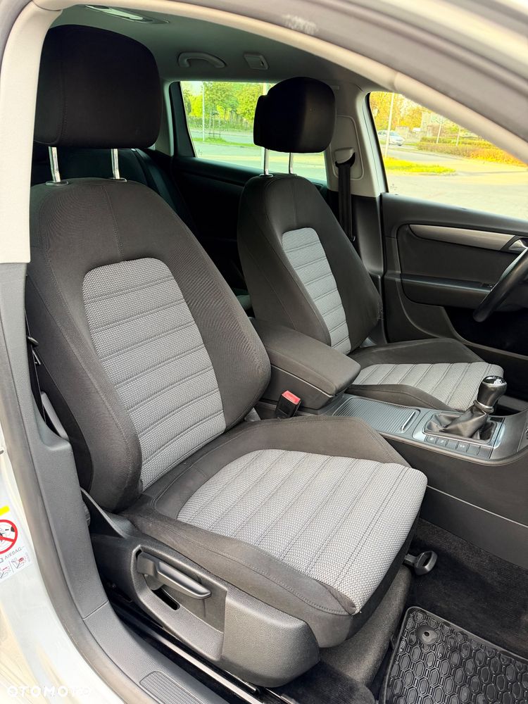 Volkswagen Passat 2.0 TDI BlueMotion Technology Highline - 21