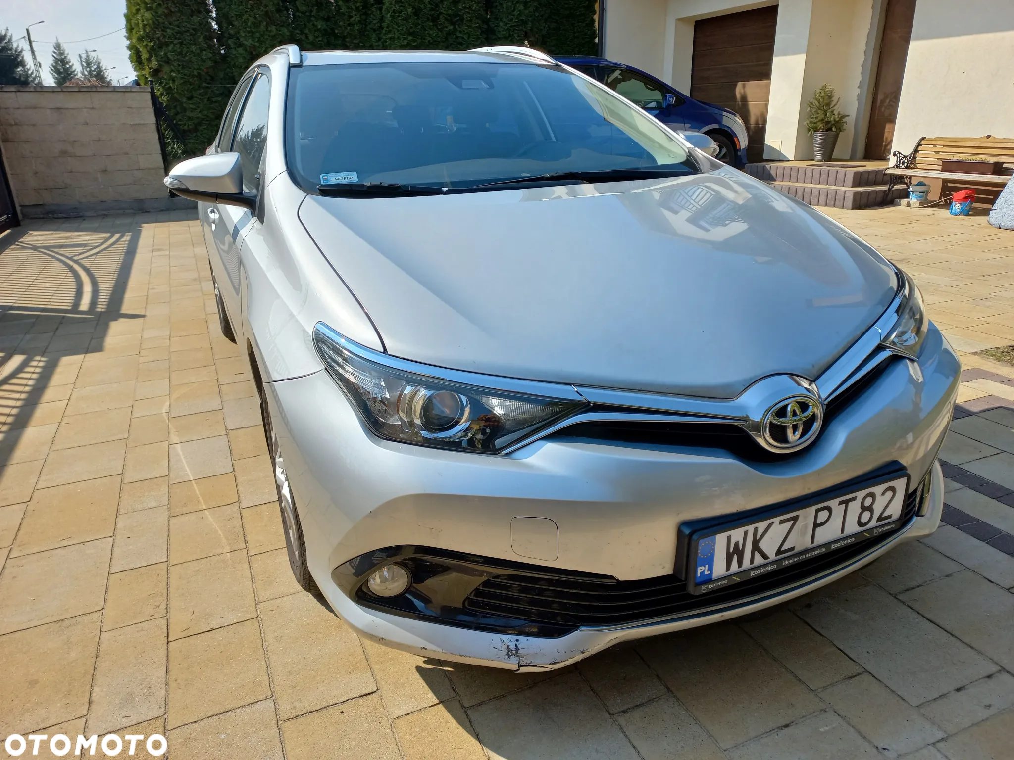 Toyota Auris 1.6 Comfort - 2