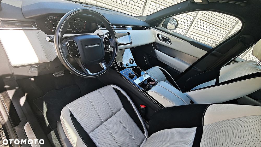 Land Rover Range Rover Velar D300 R-Dynamic - 16