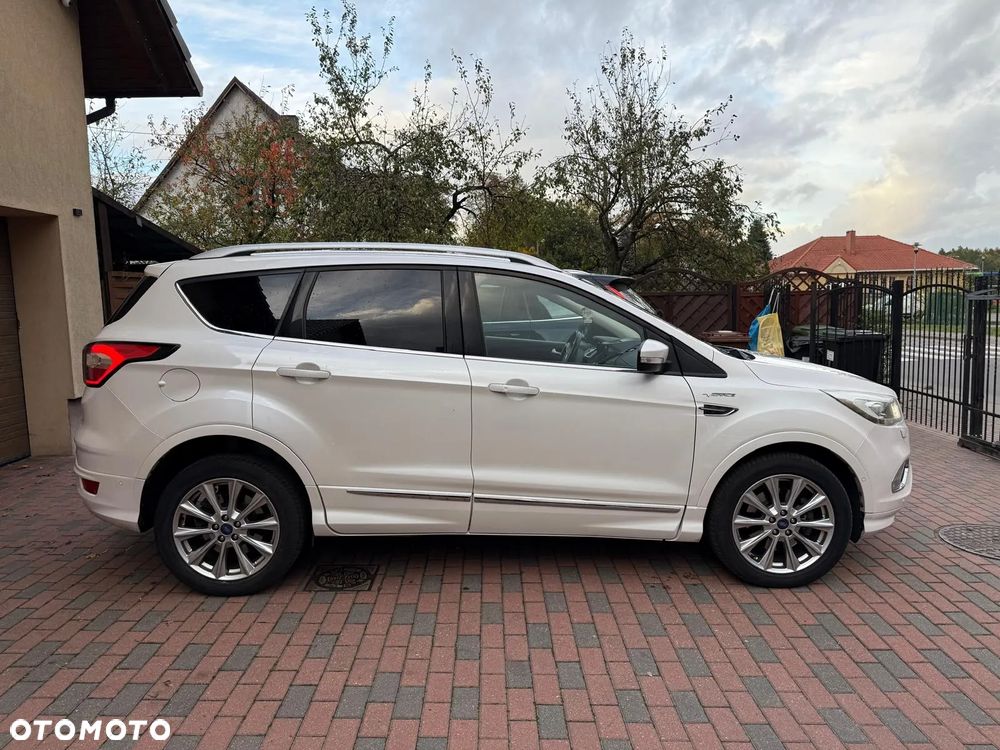 Ford Kuga - 4