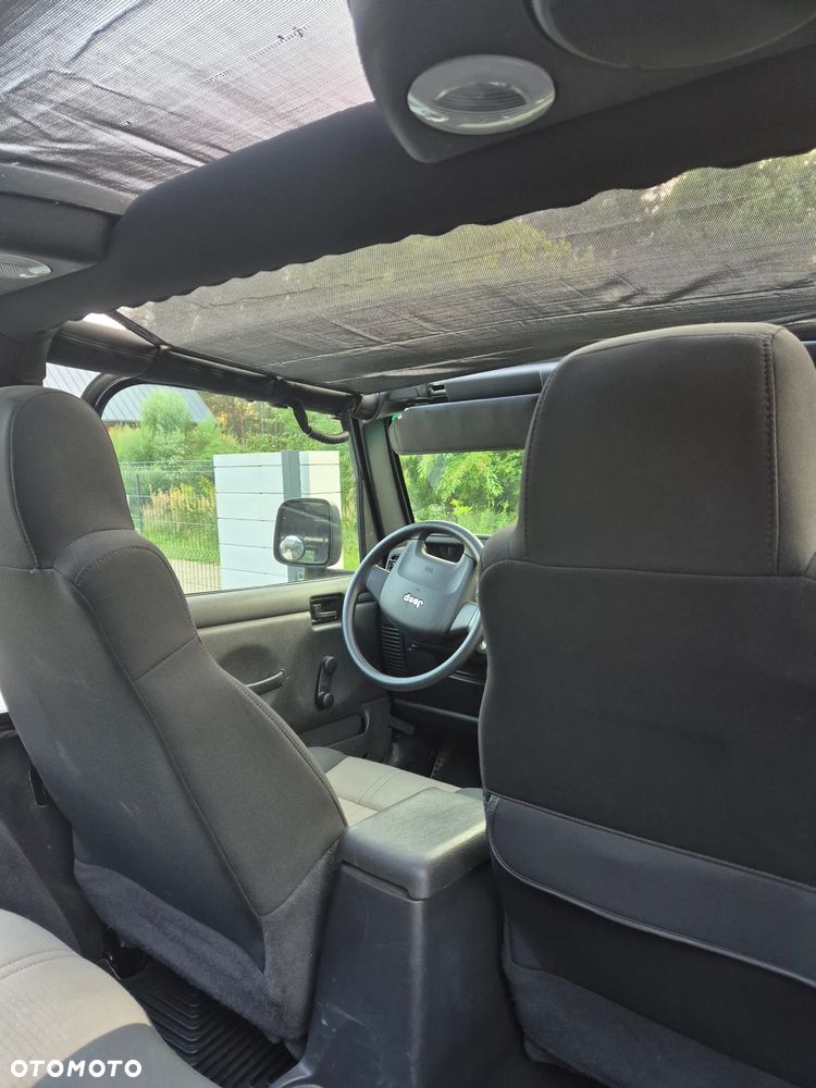 Jeep Wrangler 4.0 Sport - 15