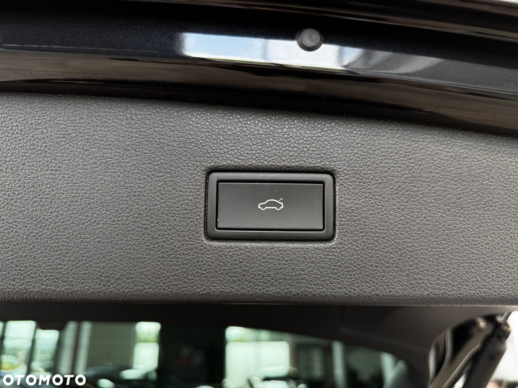 Volkswagen Tiguan - 14