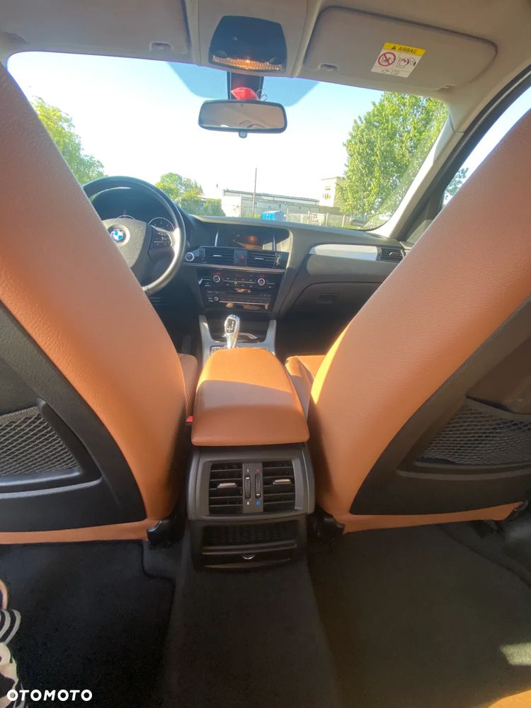 BMW X3 xDrive20d - 11