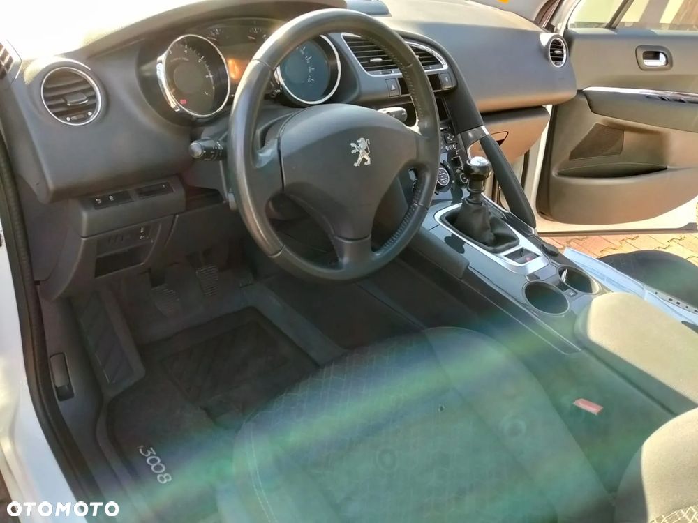 Peugeot 3008 1.6 THP Active - 26