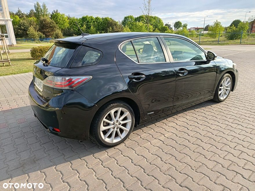 Lexus CT - 14