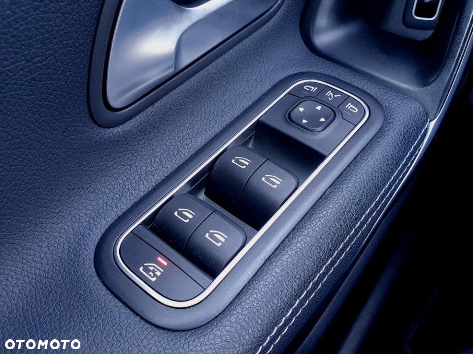 Mercedes-Benz CLA - 17