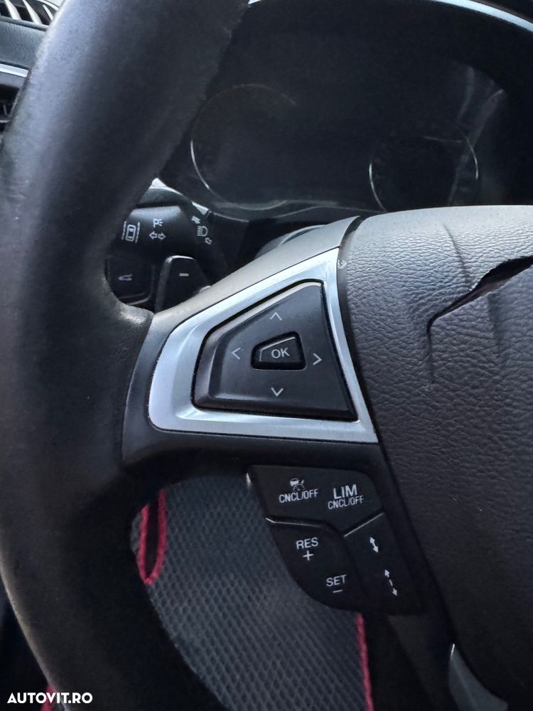 Ford Edge 2.0 TDCi Bi-Turbo 4x4 ST-LINE - 25
