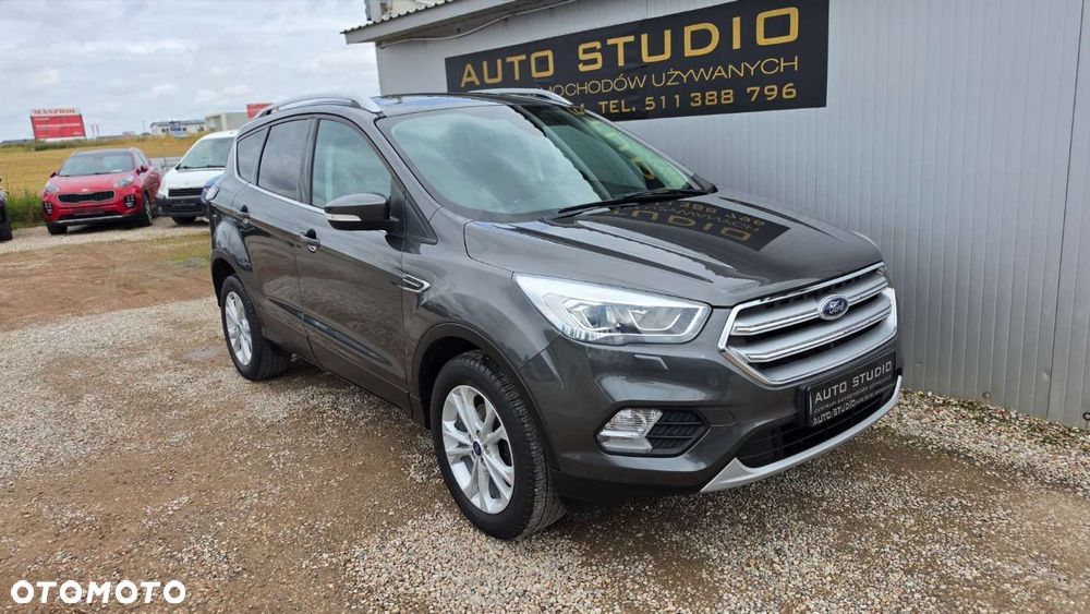 Ford Kuga 1.5 EcoBoost 2x4 Titanium - 35