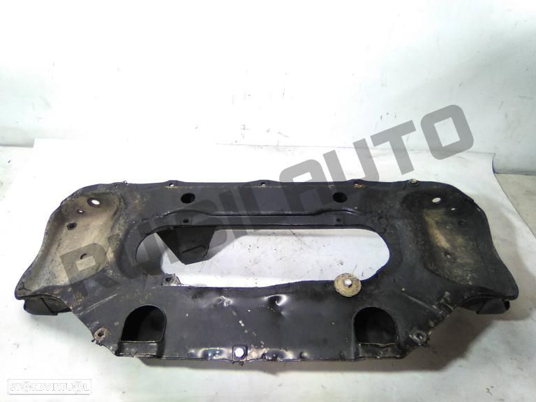 Charriot Frente  Renault Trafic I [1980_2001] 2.5 D 4x4 - 2