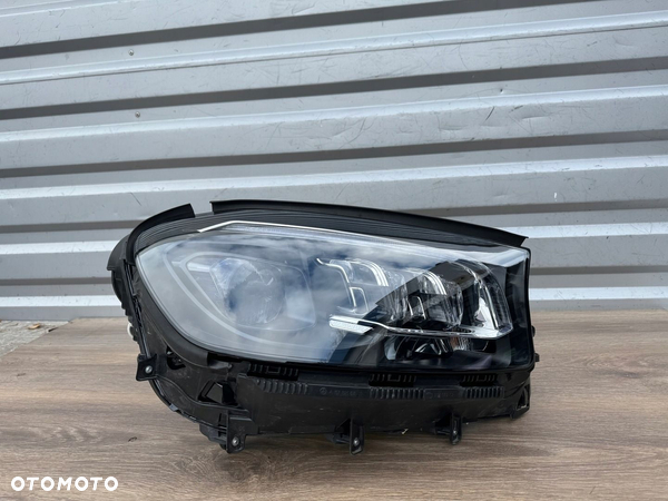 Mercedes GLS 167Lampa Przednia Prawa 1679065203