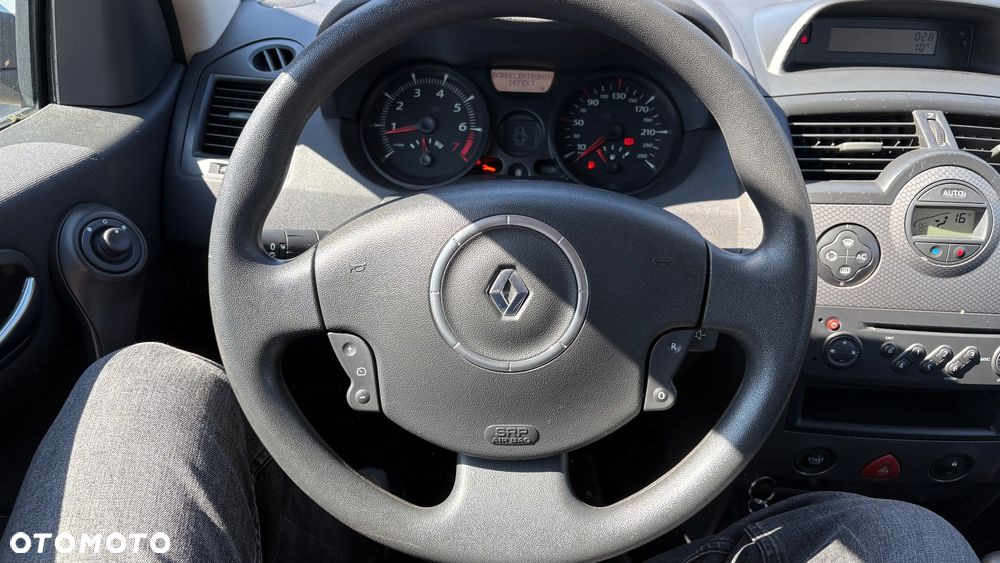 Renault Megane 1.6 16V Air - 24