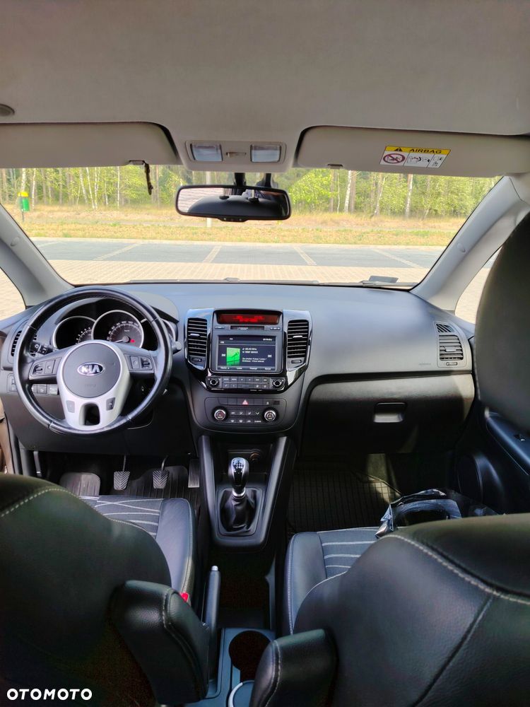 Kia Venga - 5