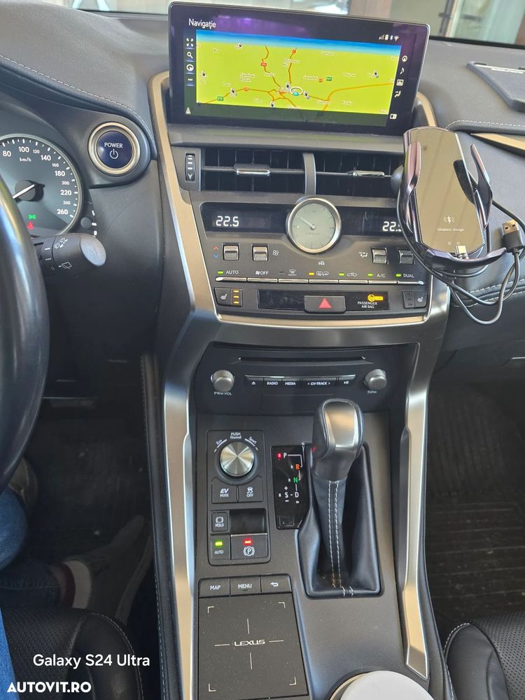 Lexus Seria NX - 17