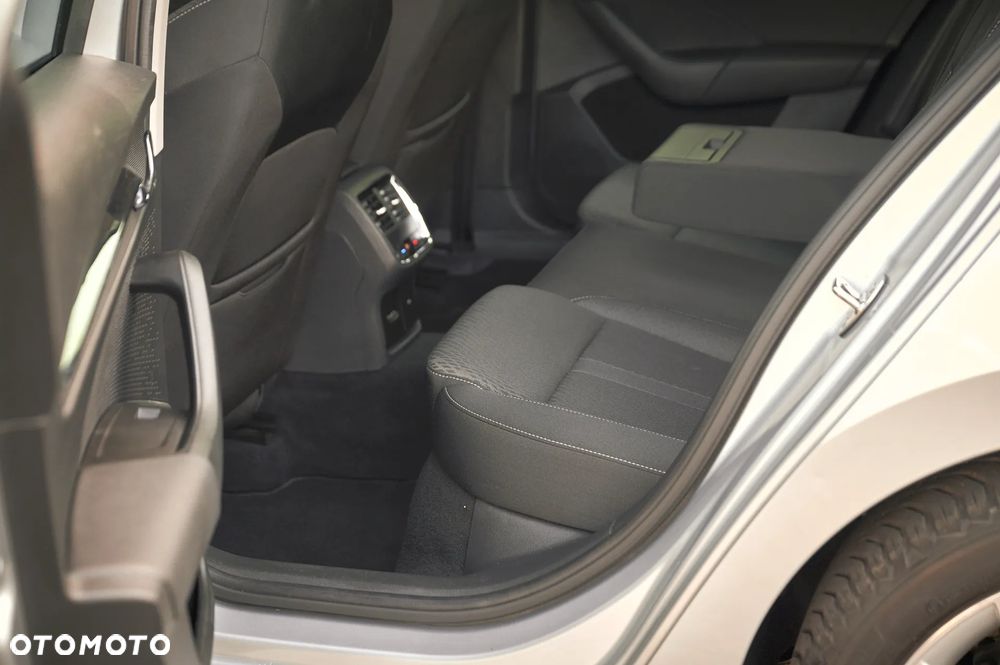 Skoda Octavia 1.5 TSI ACT DSG Ambition - 26