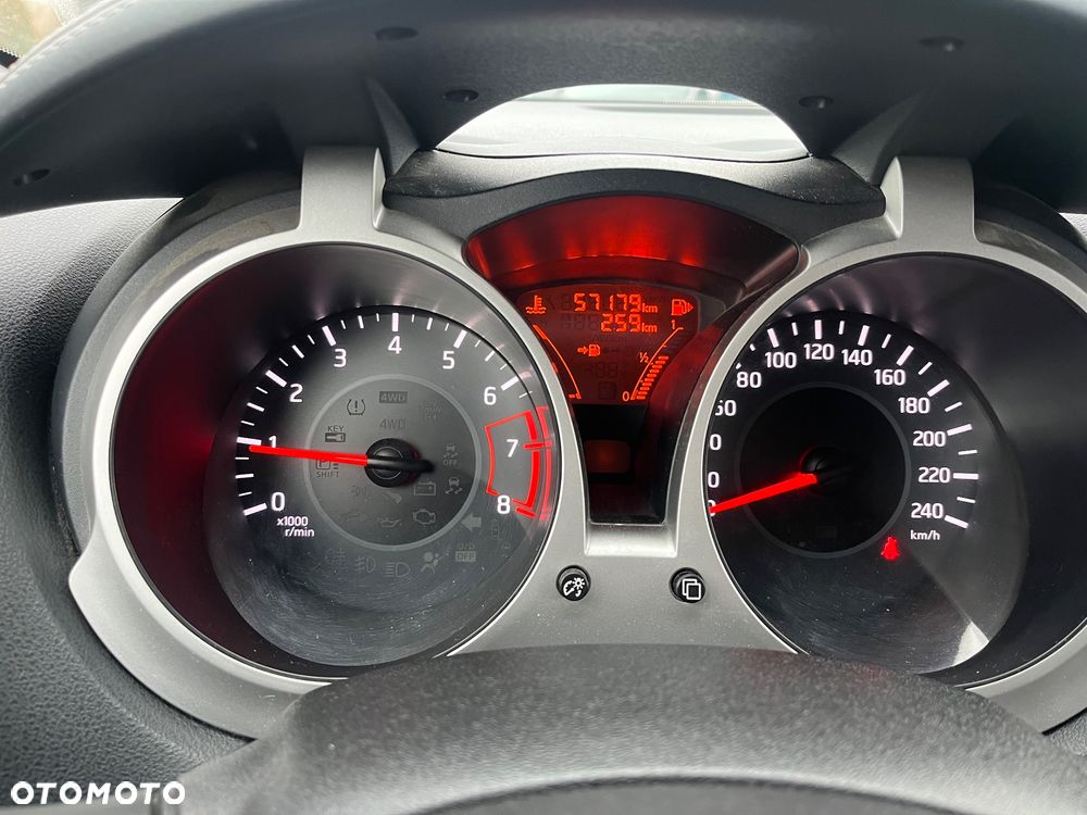 Nissan Juke 1.2 DIG-T N-Connecta EU6 - 26