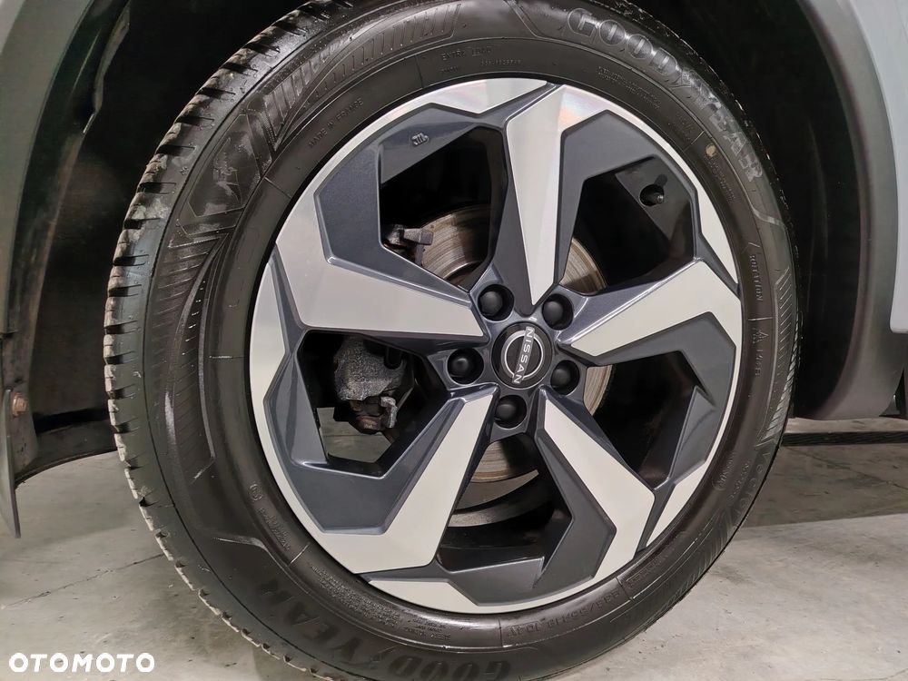 Nissan Qashqai 1.3 DIG-T DCT N-CONNECTA - 37