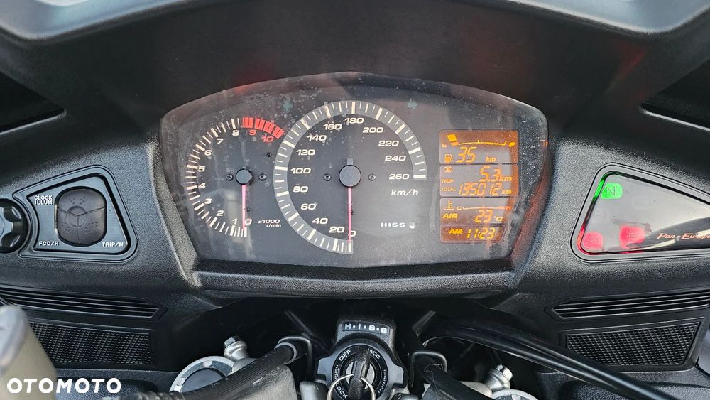 Honda ST - 17