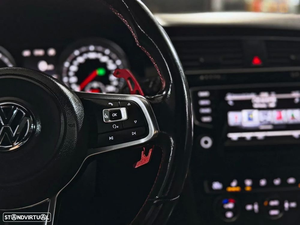 VW Golf 2.0 TSi GTi DSG - 23