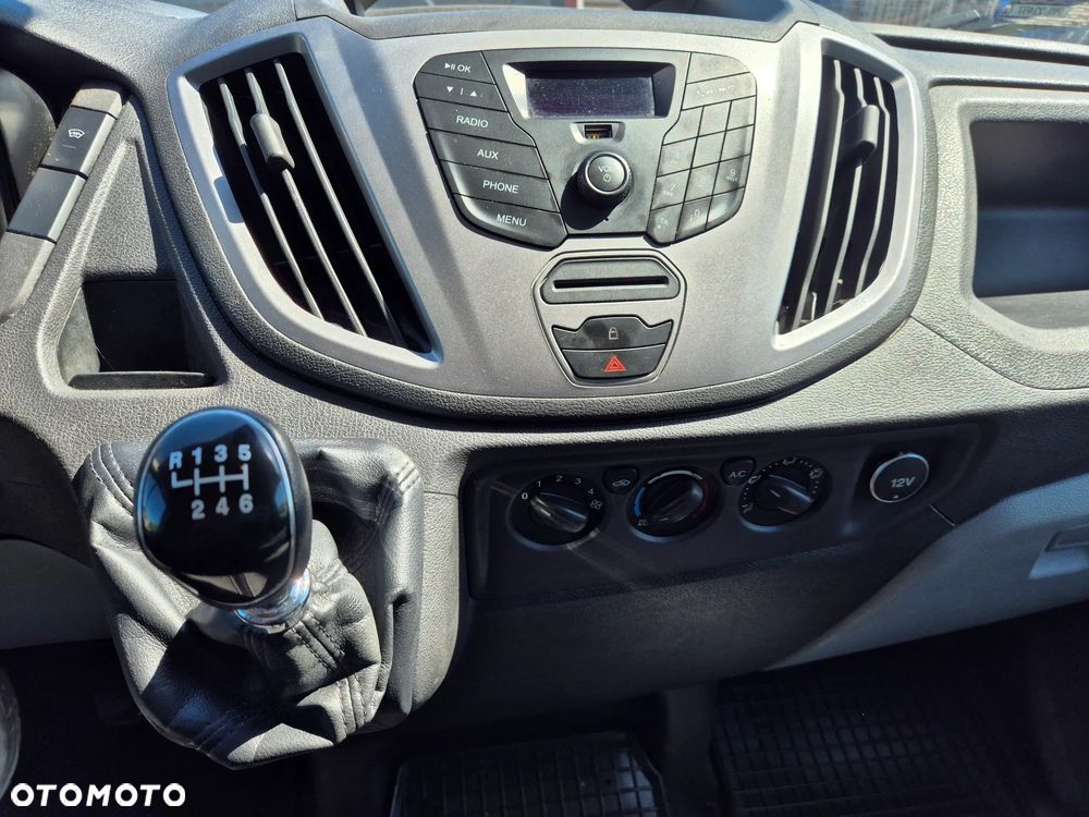 Ford Transit - 9