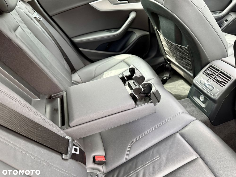 Audi A4 - 33