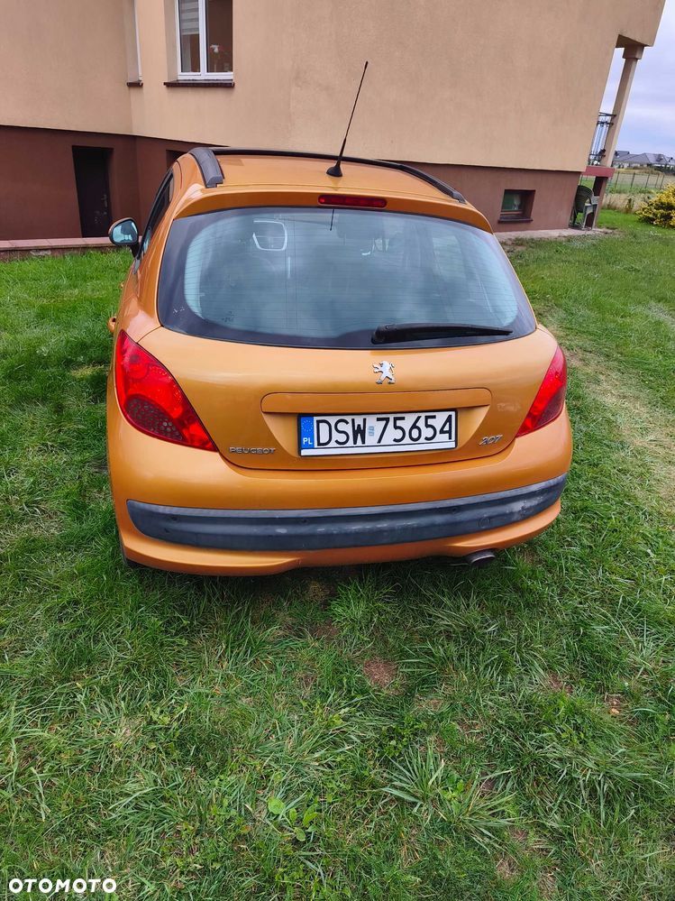 Peugeot 207 - 4