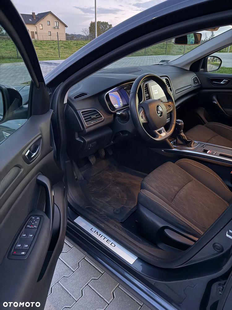 Renault Megane 1.5 Blue dCi Limited - 7