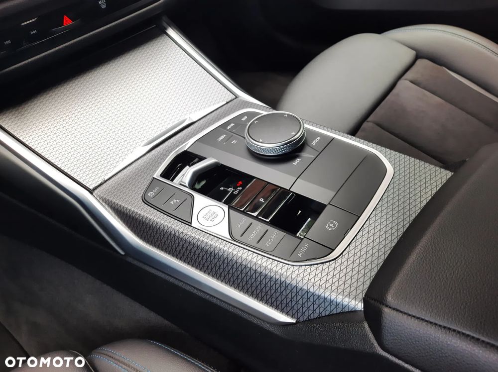 BMW Seria 3 320d xDrive M Sport sport - 25