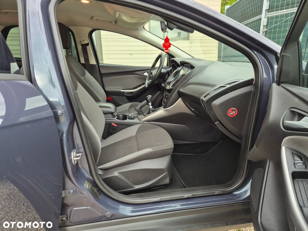 Ford Focus - 18
