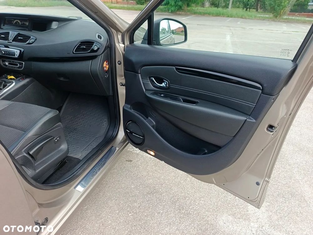 Renault Scenic Energy dCi 130 Euro 6 S&S Xmod Bose Edition - 28