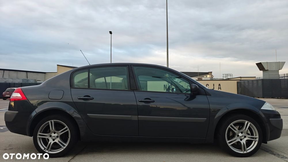 Renault Megane 1.6 16V Confort Privilege - 7