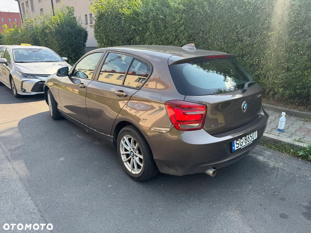 BMW Seria 1 116d - 5