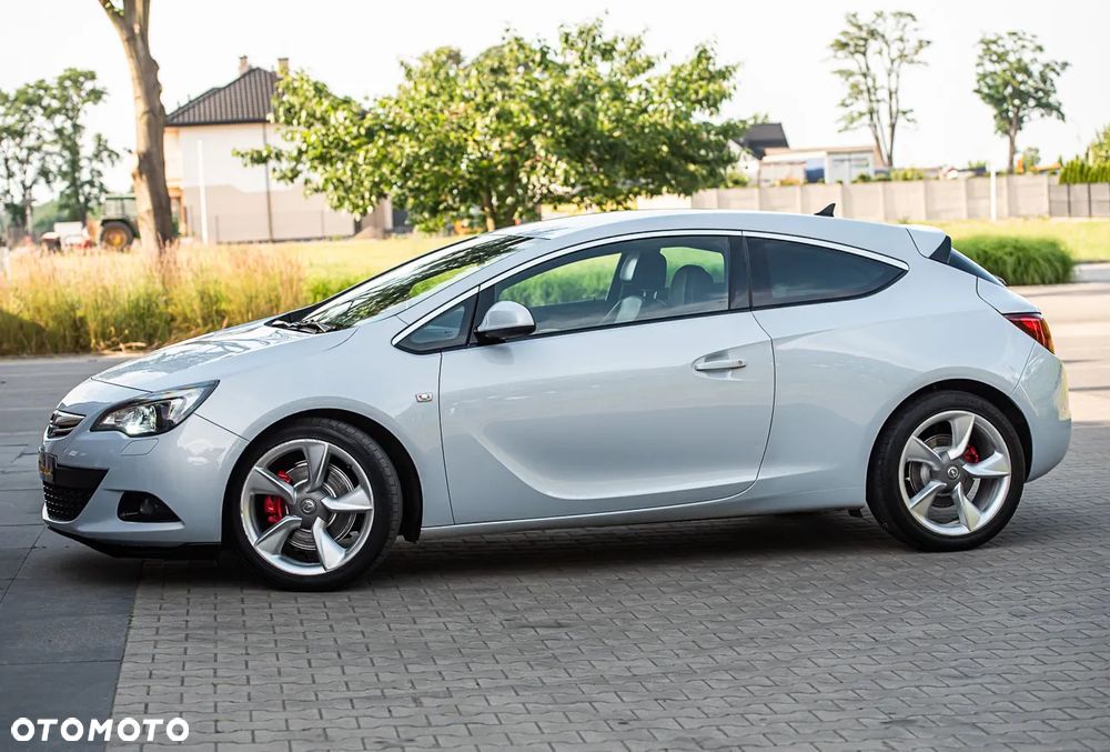Opel Astra IV GTC 2.0 CDTI Sport S&S - 7