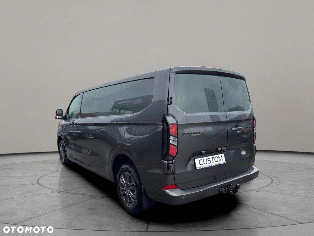 Ford Custom - 3