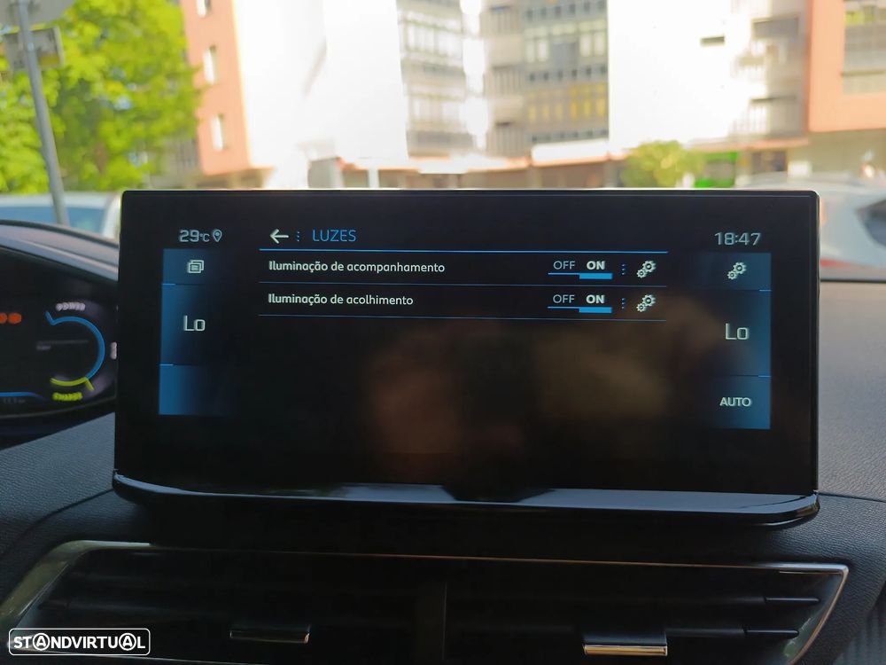 Peugeot 3008 1.2 Hybrid Allure e-DCS6 - 49