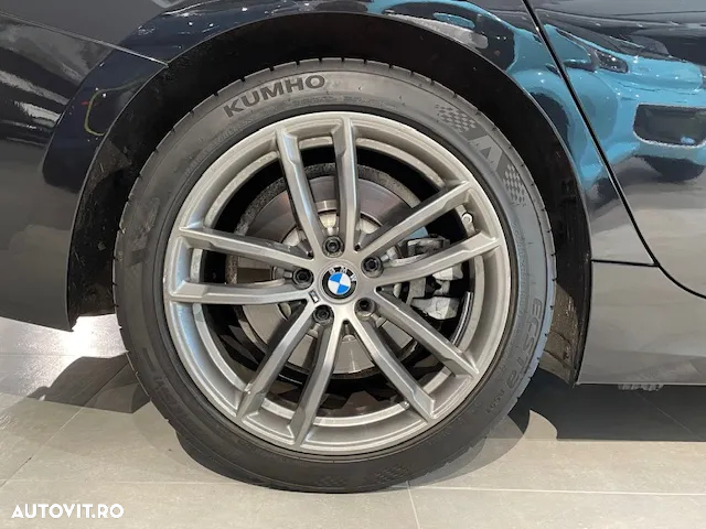 BMW Seria 3 330e Touring Aut. M Sport - 39