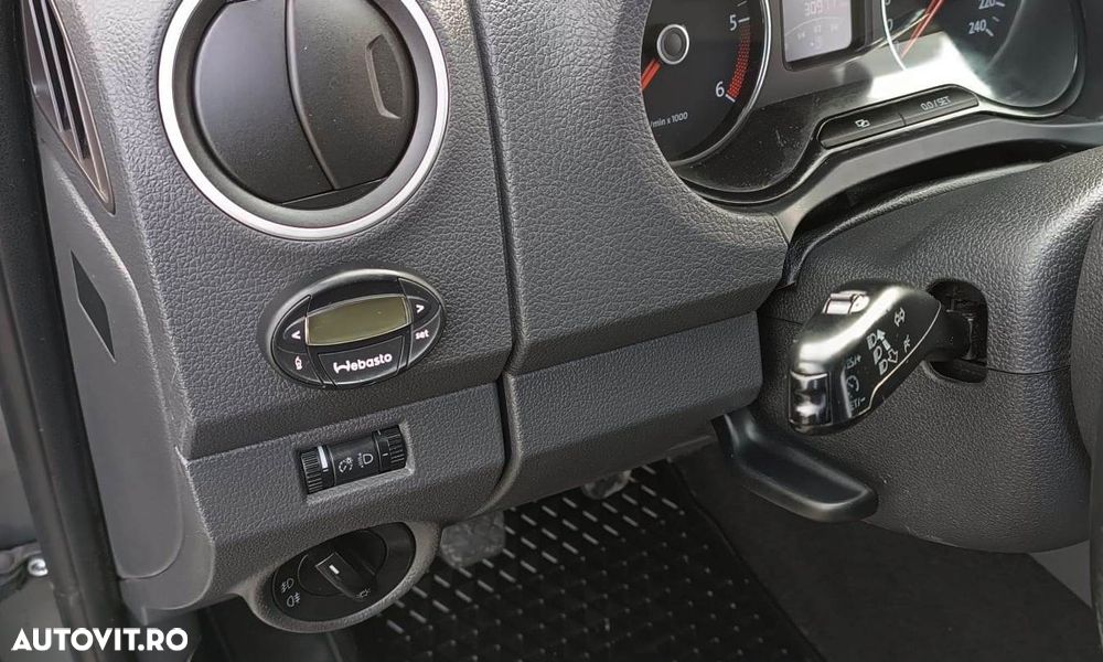 Volkswagen Amarok 2.0 TDI, 4Motion 4X4, manual, cruise control, climatronic, webasto,163 cp, 309.700 km, 12/2012 (Serie 2013) - 15