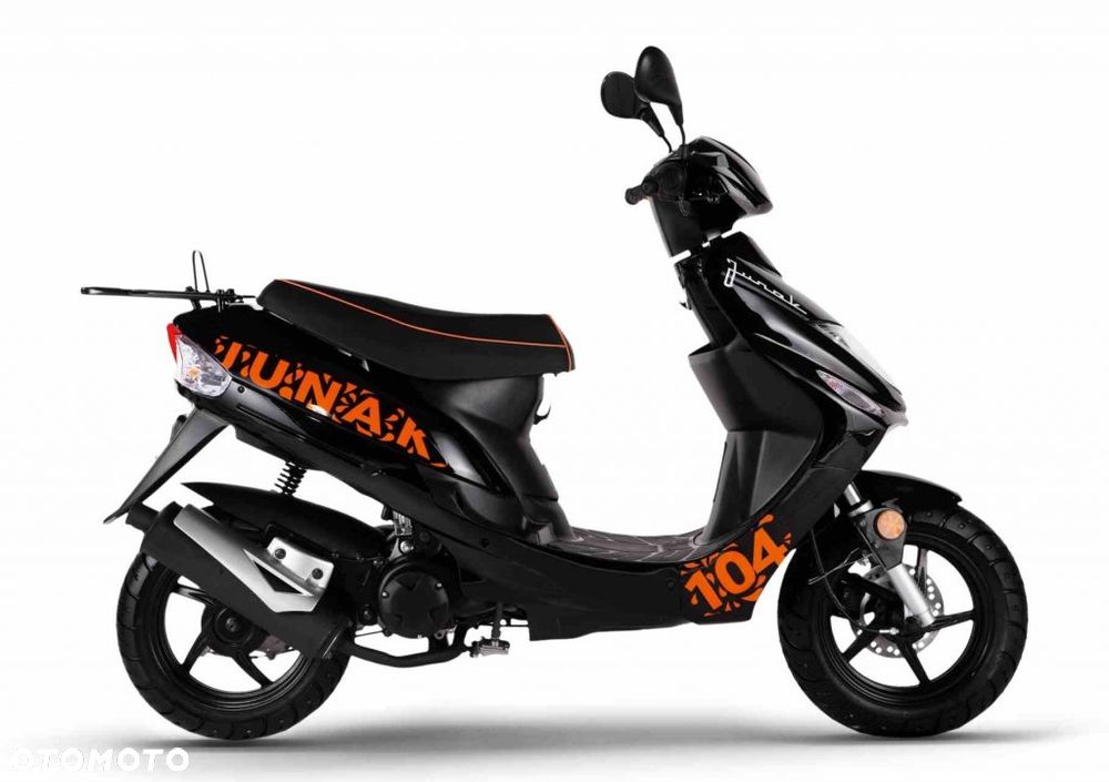 Junak 104