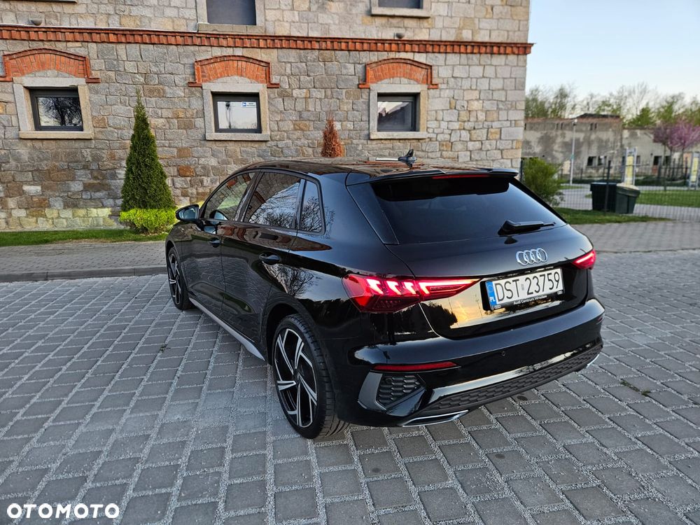Audi A3 Sportback - 11